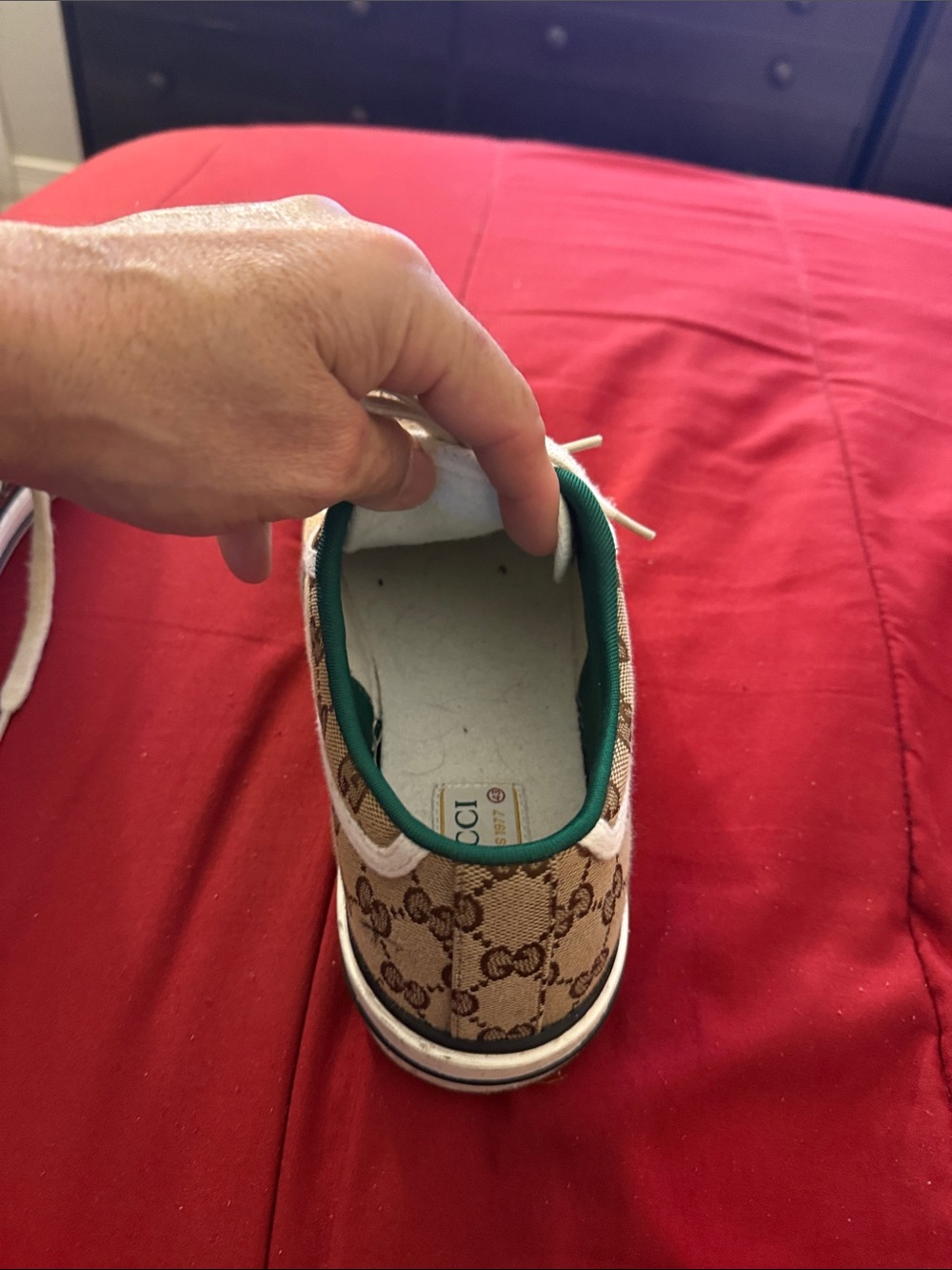 Men’s Gucci tennis shoes - Picture 12 of 12